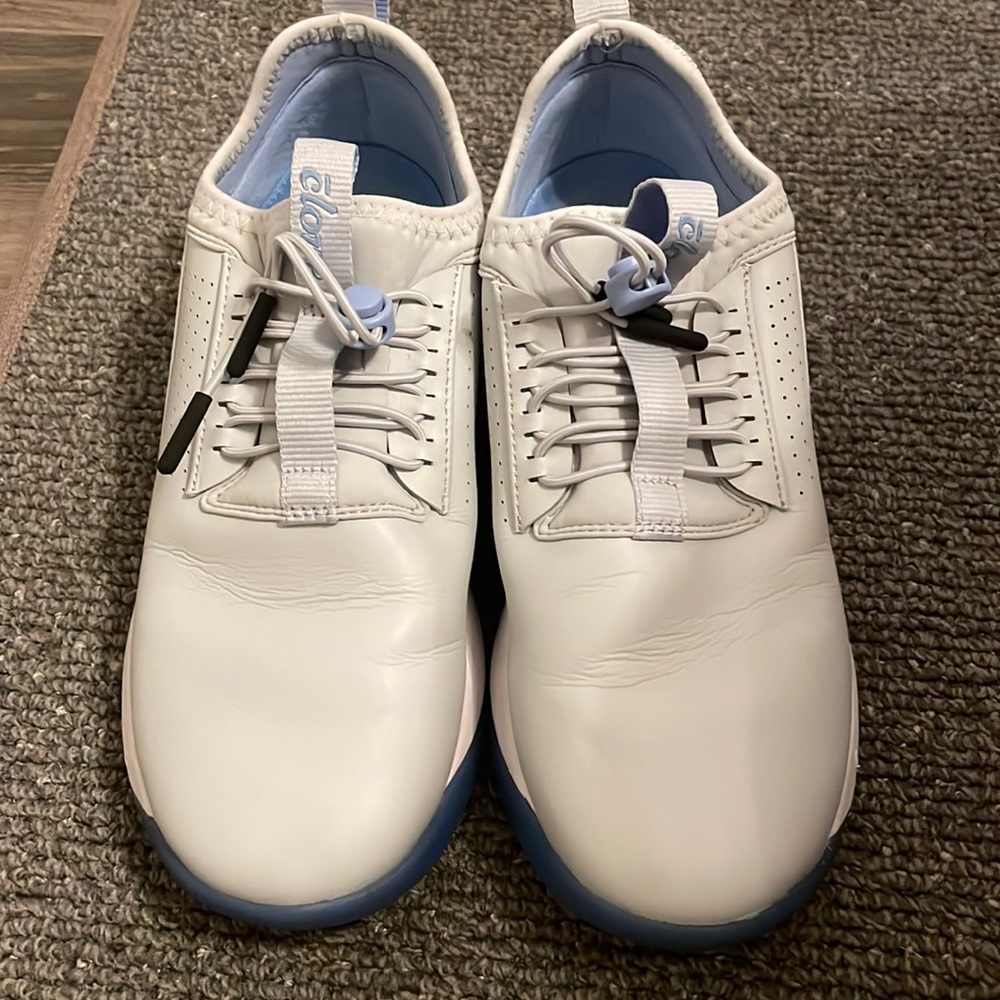 Clove size 7 shoes